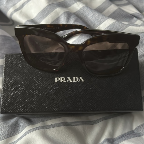 Prada Brown vintage Triangle Logo Sunglasses SPR24Q - Women | never used - Picture 2 of 5